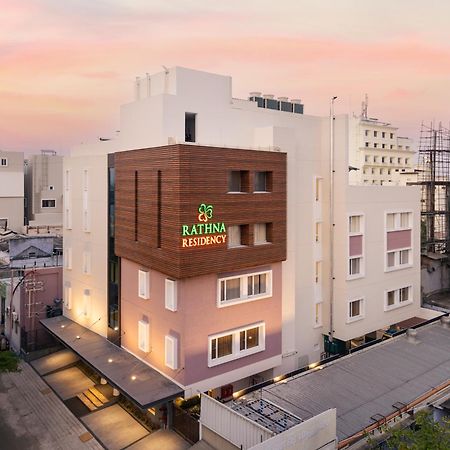 ホテル Rathna Residency イーロードゥ エクステリア 写真